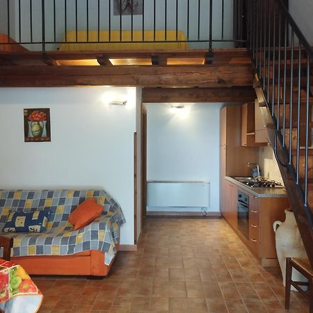 Agriturismo Le Cascine Castel di Tora Dış mekan fotoğraf
