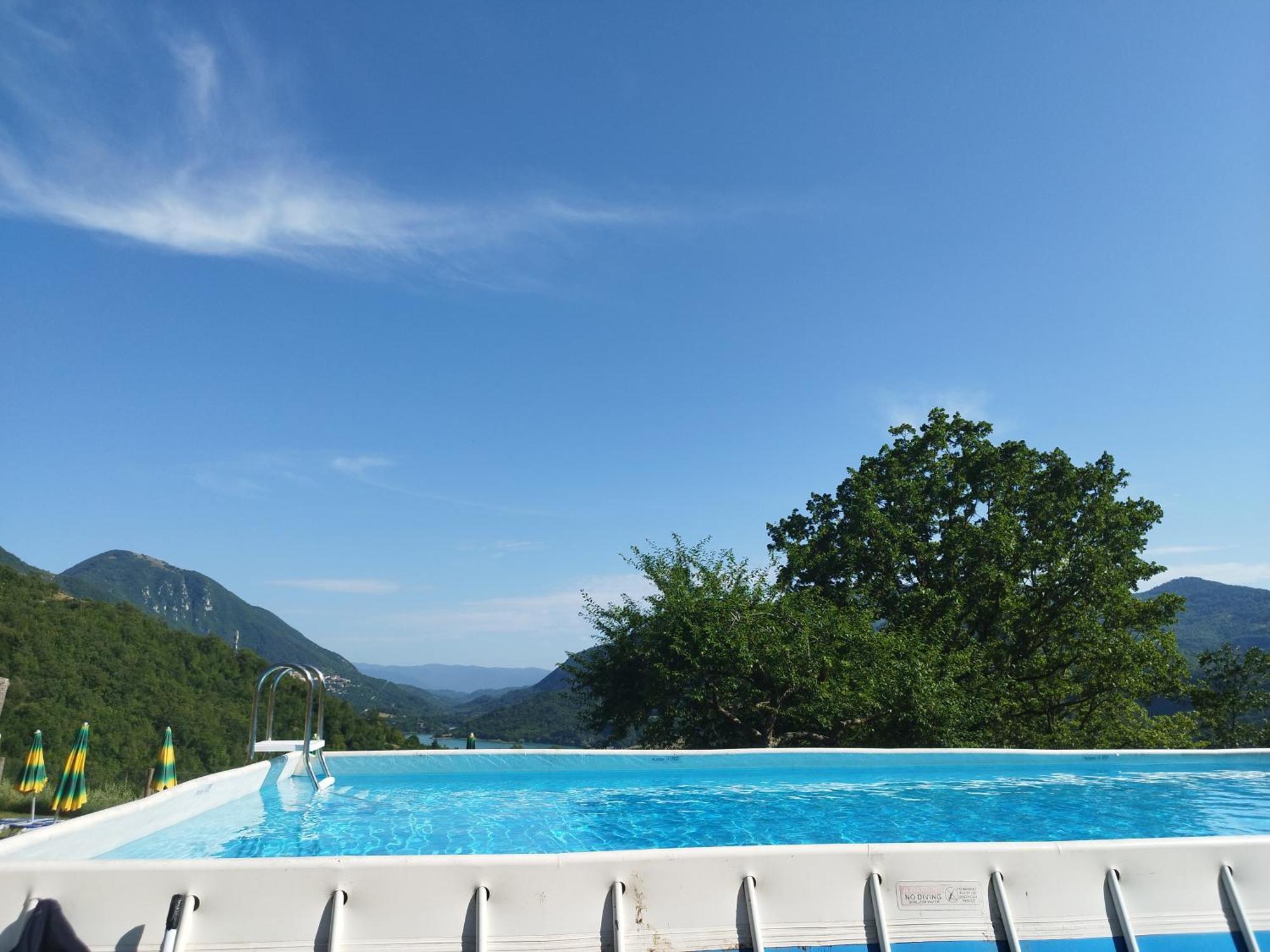Agriturismo Le Cascine Castel di Tora Dış mekan fotoğraf