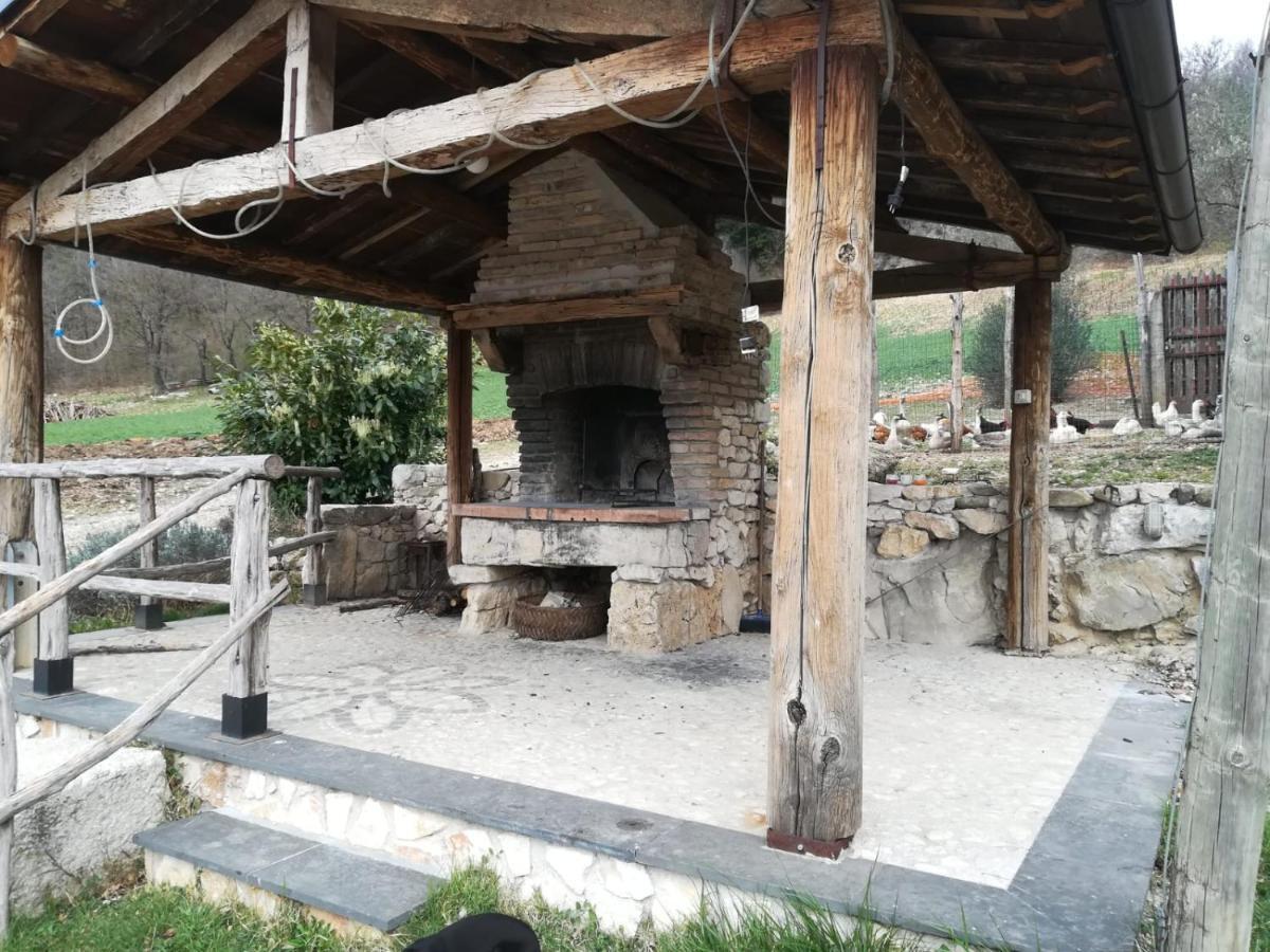 Agriturismo Le Cascine Castel di Tora Dış mekan fotoğraf