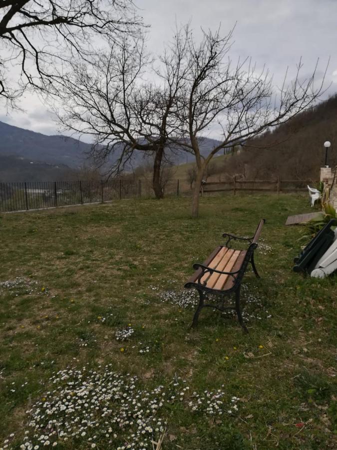 Agriturismo Le Cascine Castel di Tora Dış mekan fotoğraf